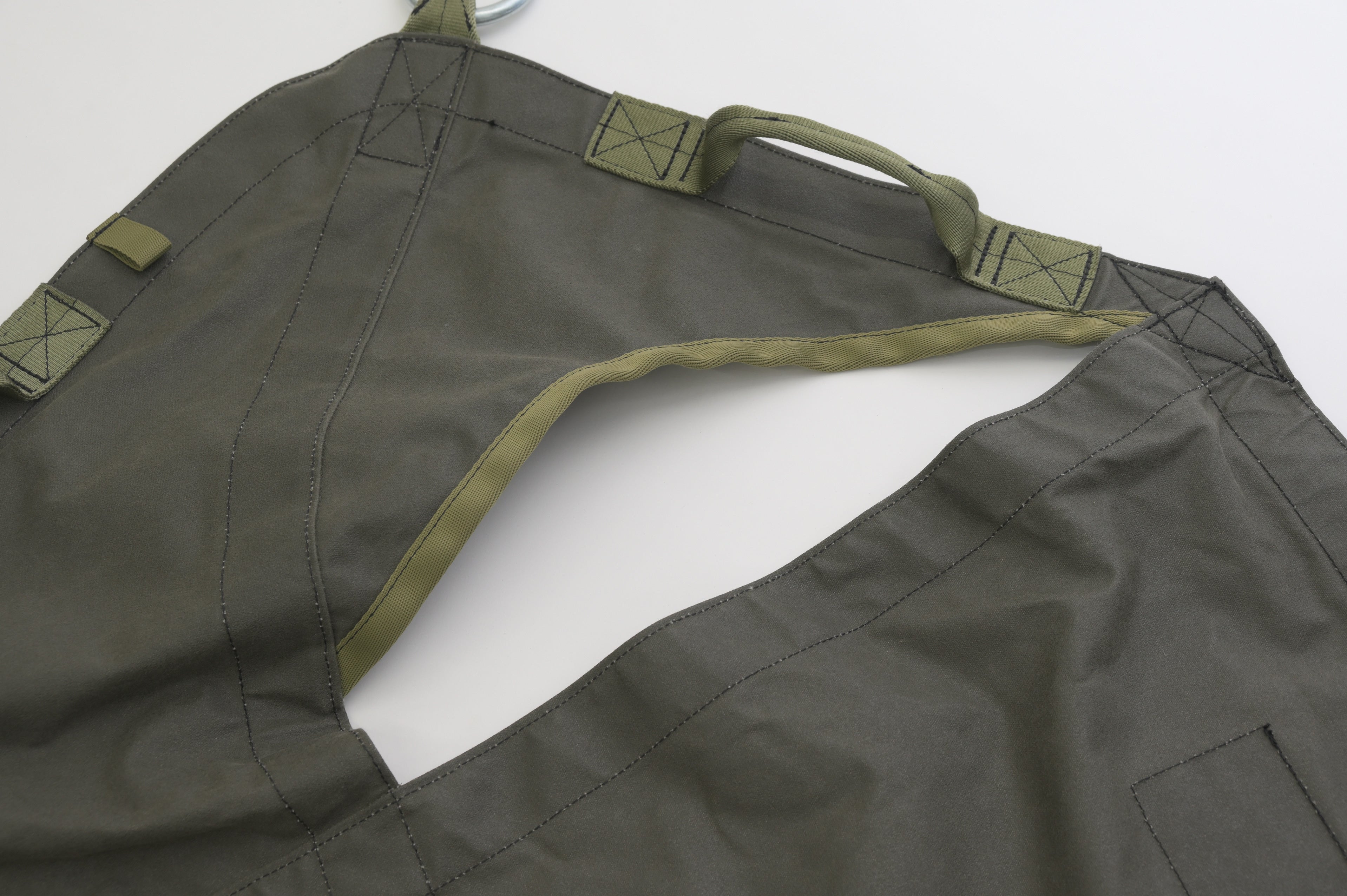 意識のない状態でも腕を通しやすい