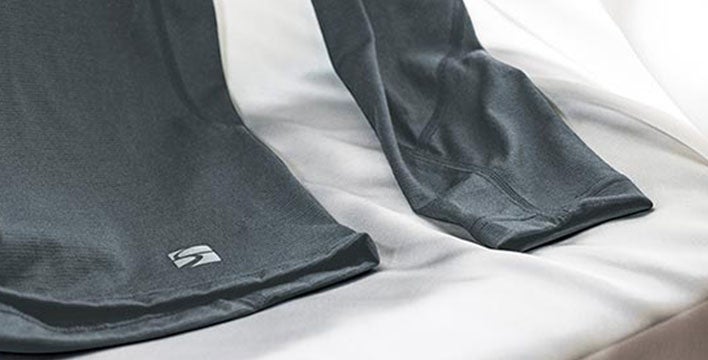 触りのいい生地で肌へのストレスが少ない