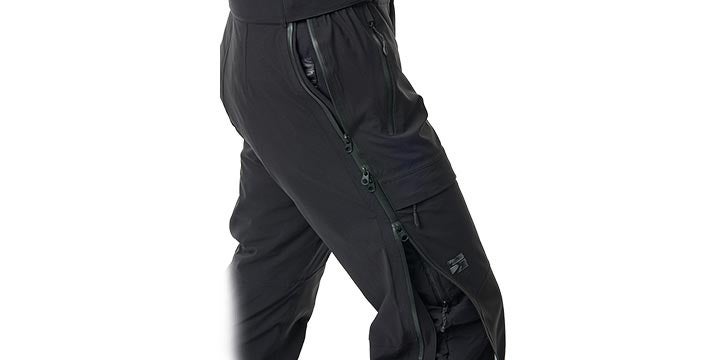 フルレングス・4スライダーのサイドファスナー(フルオープンは不可)