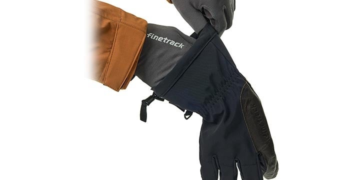 インナーグローブとして好みのアウターグローブとレイヤリング可能