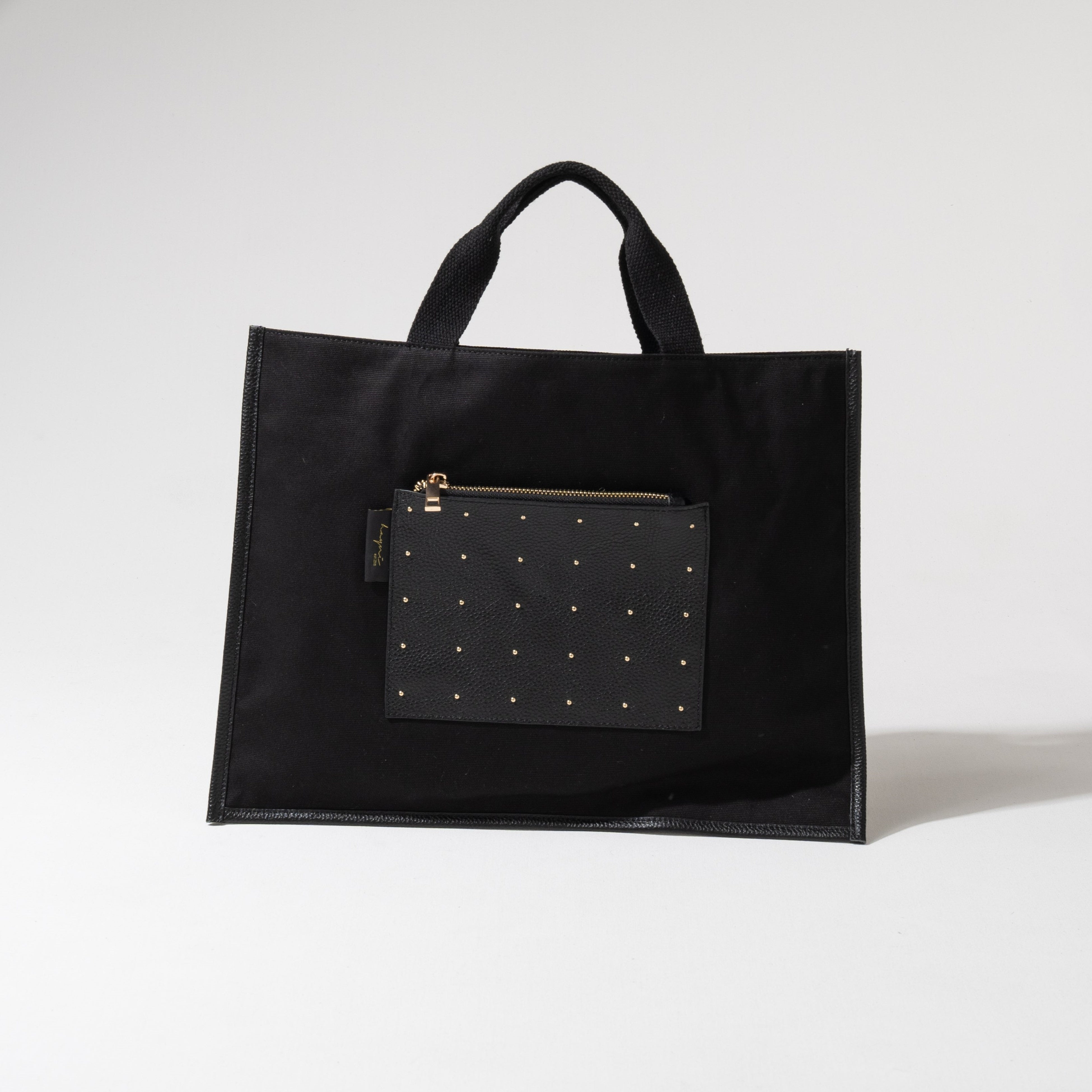 ドットブラック