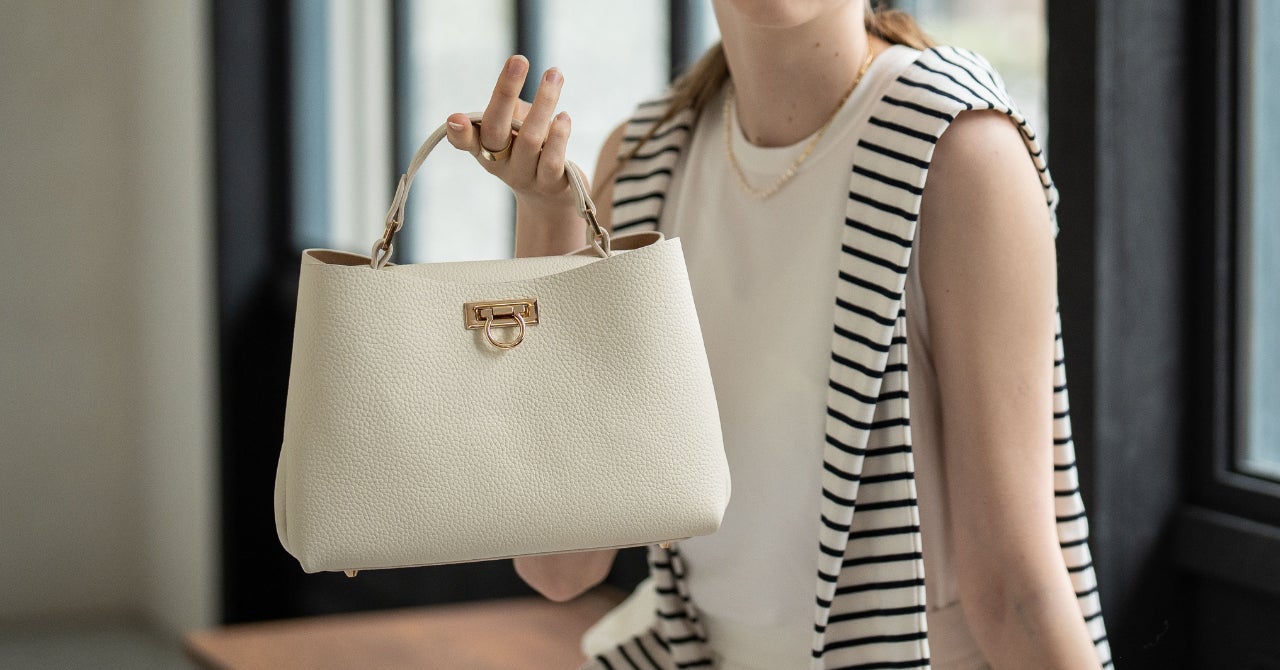 新色登場】上品な華やかさを演出する2way本革バッグに、新色アイボリー 新色登場】上品な華やかさを演出する2way本革バッグに、新色アイボリー