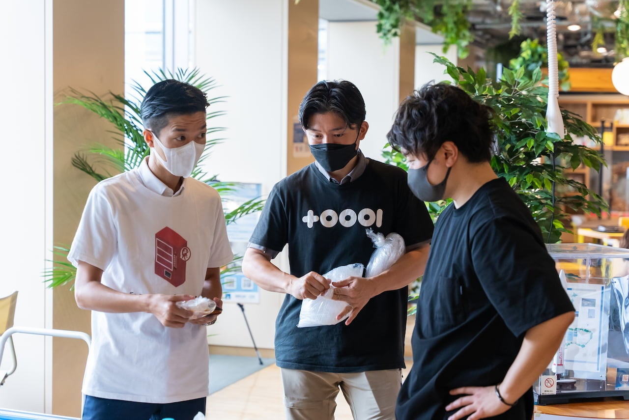 駐車場をさがせ：船越谷社長（左）／三美堂：吉村社長（中央）／Sunset films代表取締役：井埜（右）