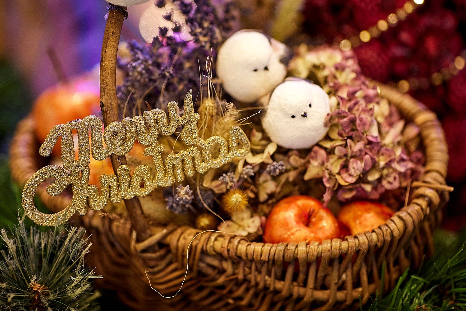 北海道産のドライフラワーなどサスティナブルなクリスマス装飾