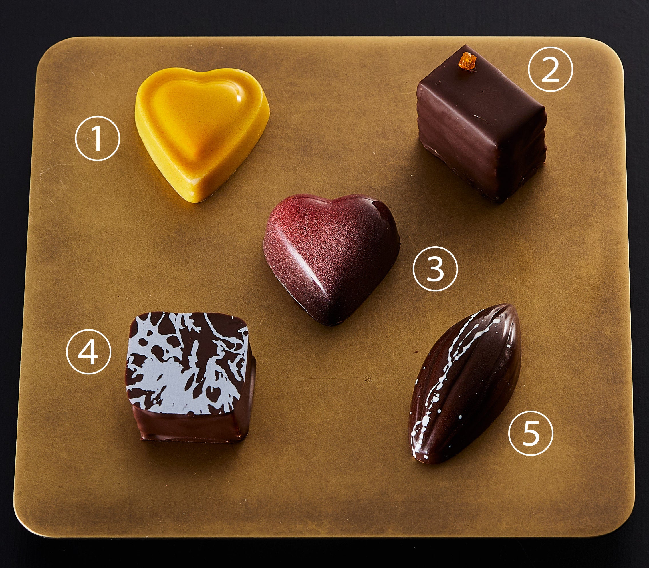 ①キャラメルパッションマンゴー、②アプリコット、③フランボワーズ、④ココナッツ、⑤トンカ豆