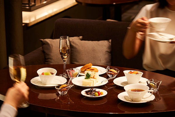 1階〈クラブラウンジ〉