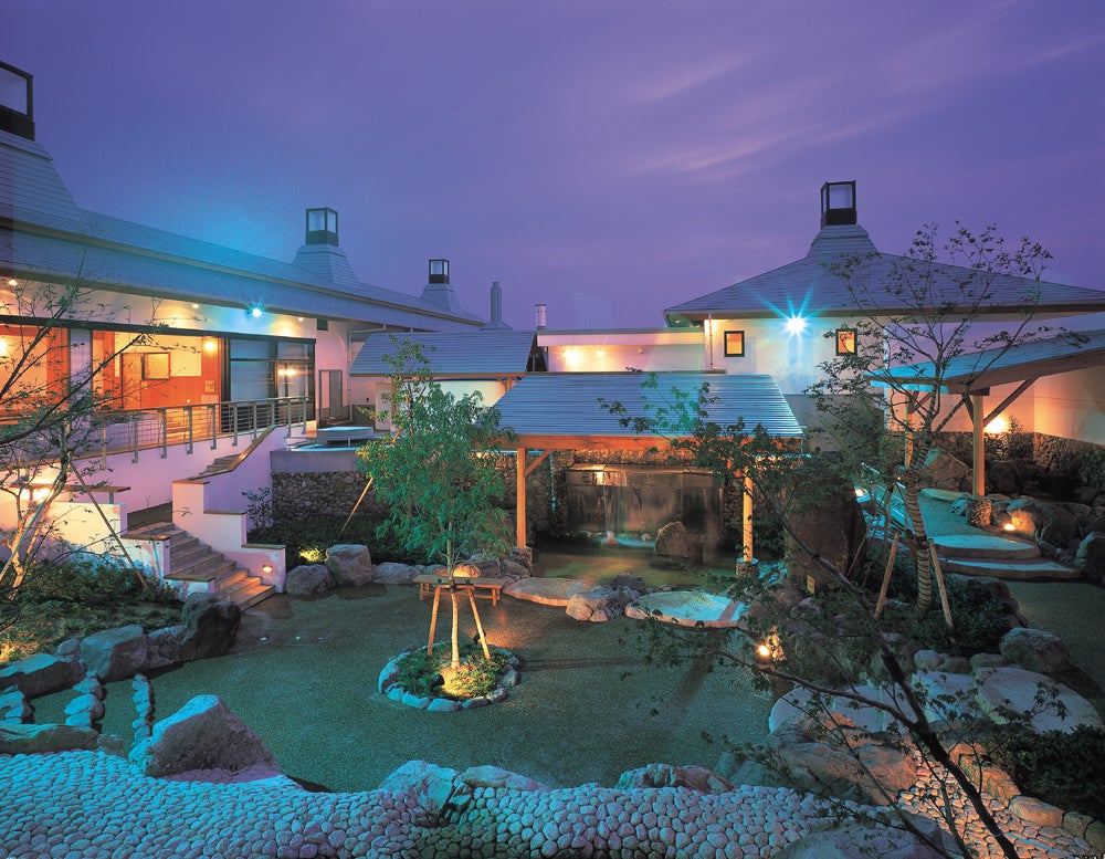 天然温泉(露天部分)