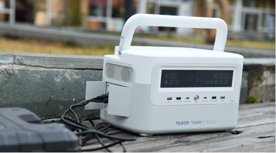 携帯型蓄電業界の新生代「ダークホース」:TRAVOR