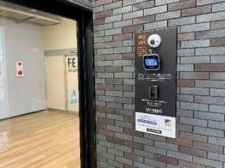  業界で唯一「顔認証」「熱感知システム」を採用