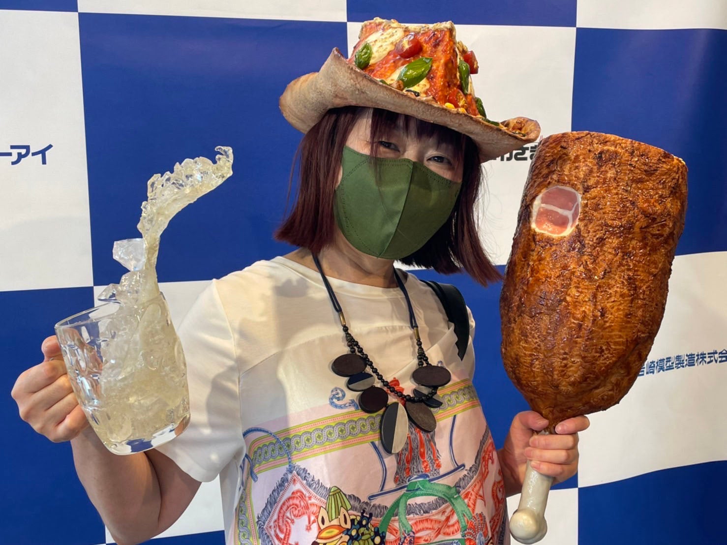 食品サンプルと面白写真が撮れる「フォトジェニックコーナー」