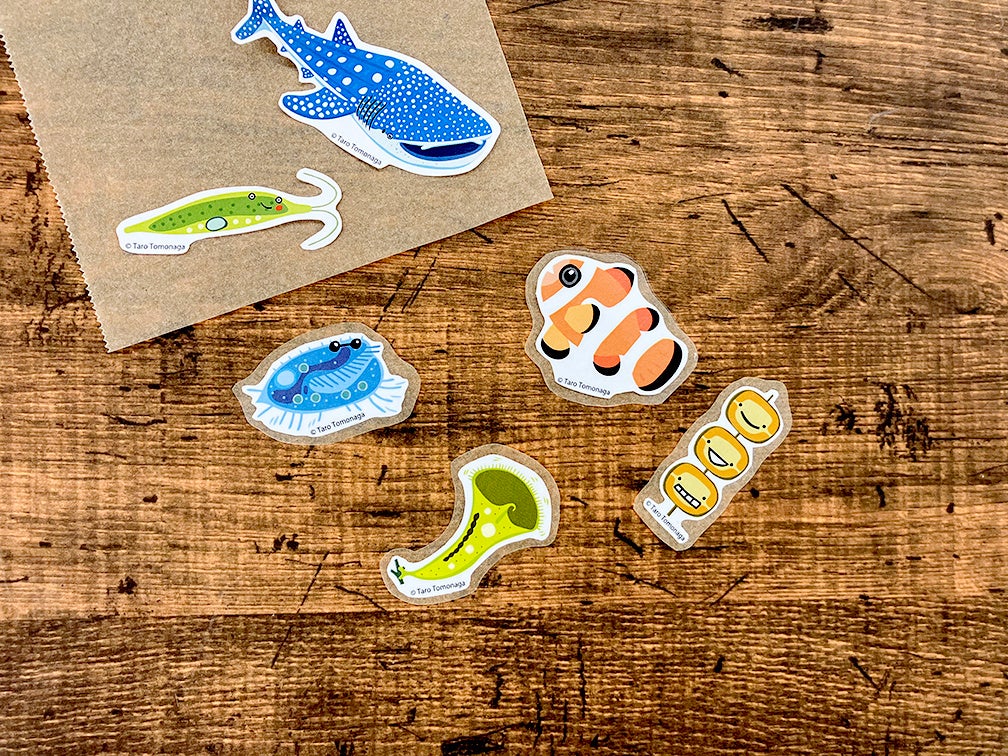 水の生き物シールをつくろう