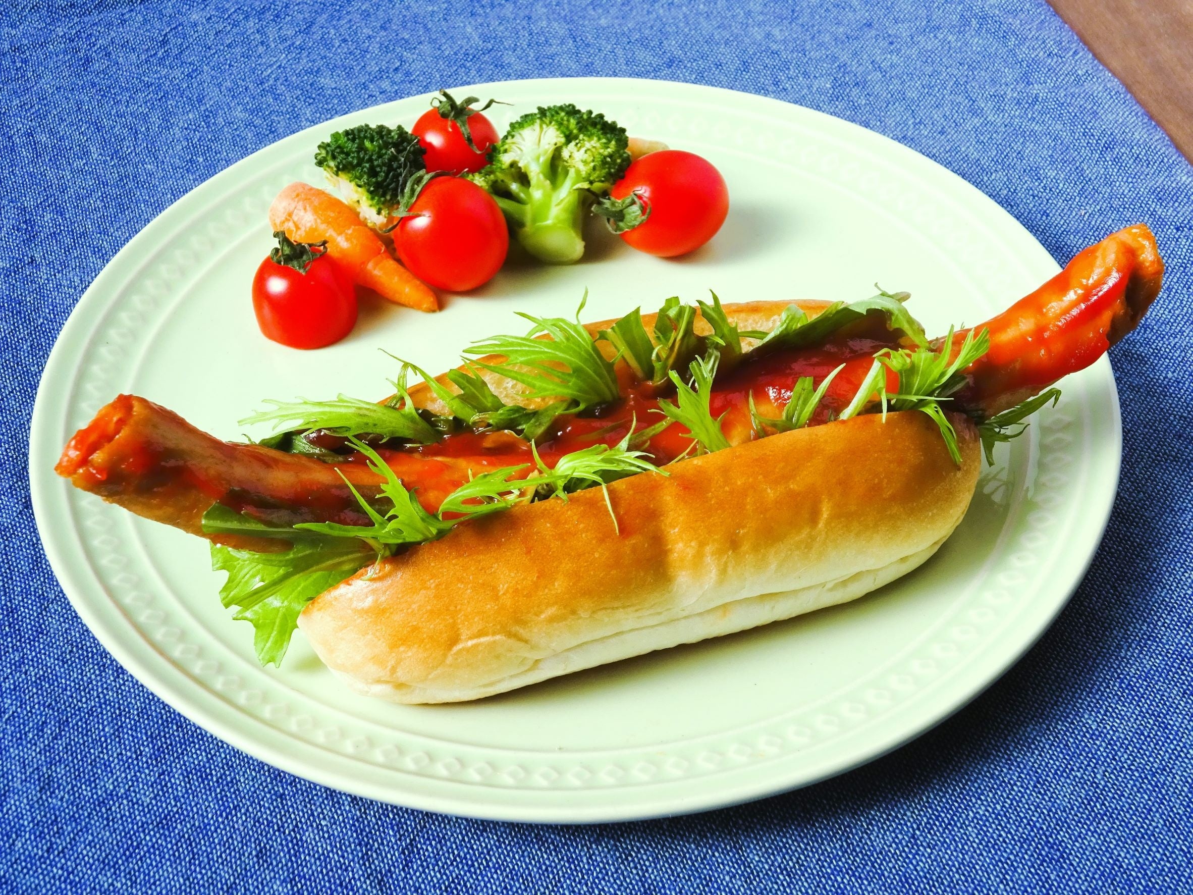 大豆ミートのホットドック