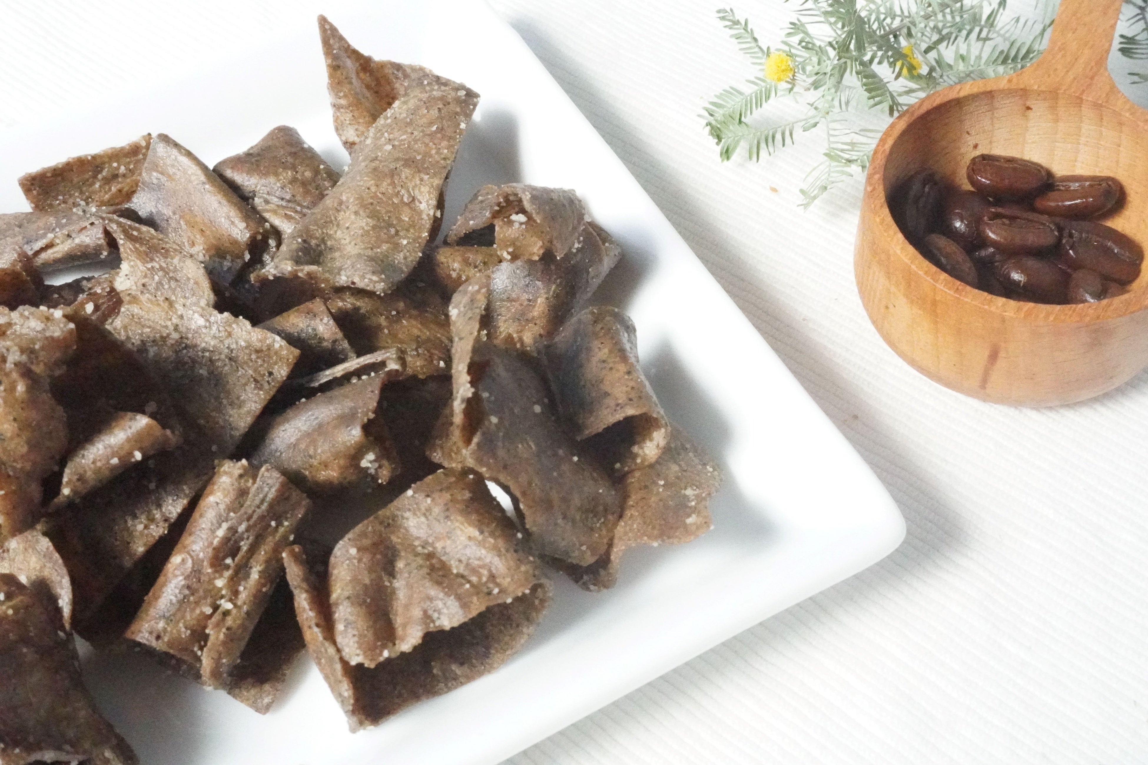 発酵コーヒー残渣を大豆に配合して、ヘルシーなスナックに