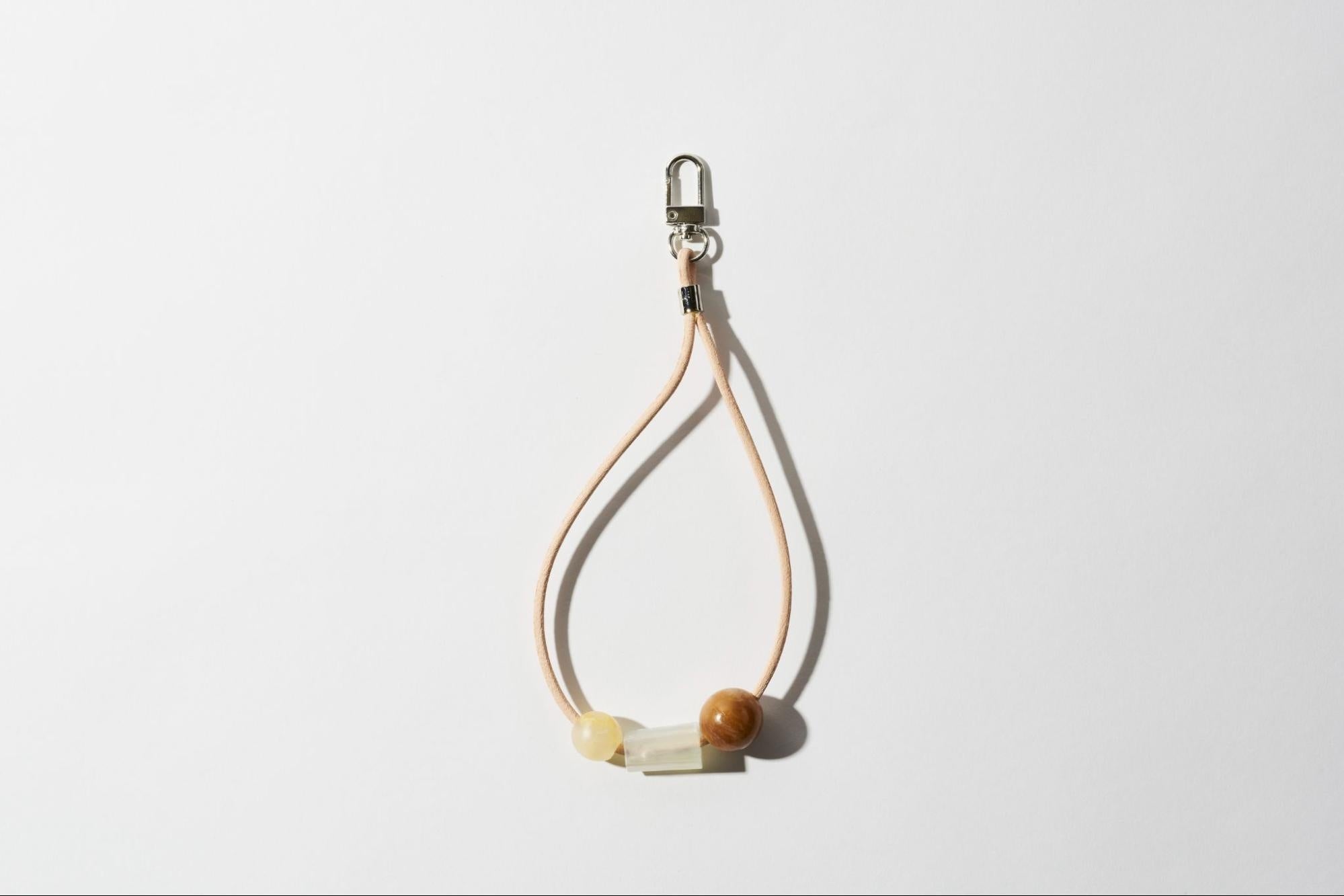 哺乳びんや目薬ボトルをリサイクル。 「ParallelPlastics（パラレル