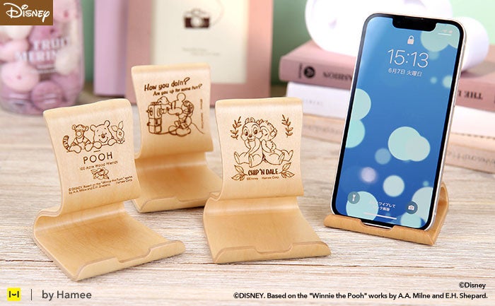 ディズニーファン必見 天然木の風合い ディズニーキャラクター デザインのスマホスタンドで デスク周りを優しい空間に Hameeのプレスリリース ディズニーファン必見 天然木の風合い ディズニーキャラクター デザインのスマホスタンドで デスク周りを優しい空間に Hameeのプレスリリース