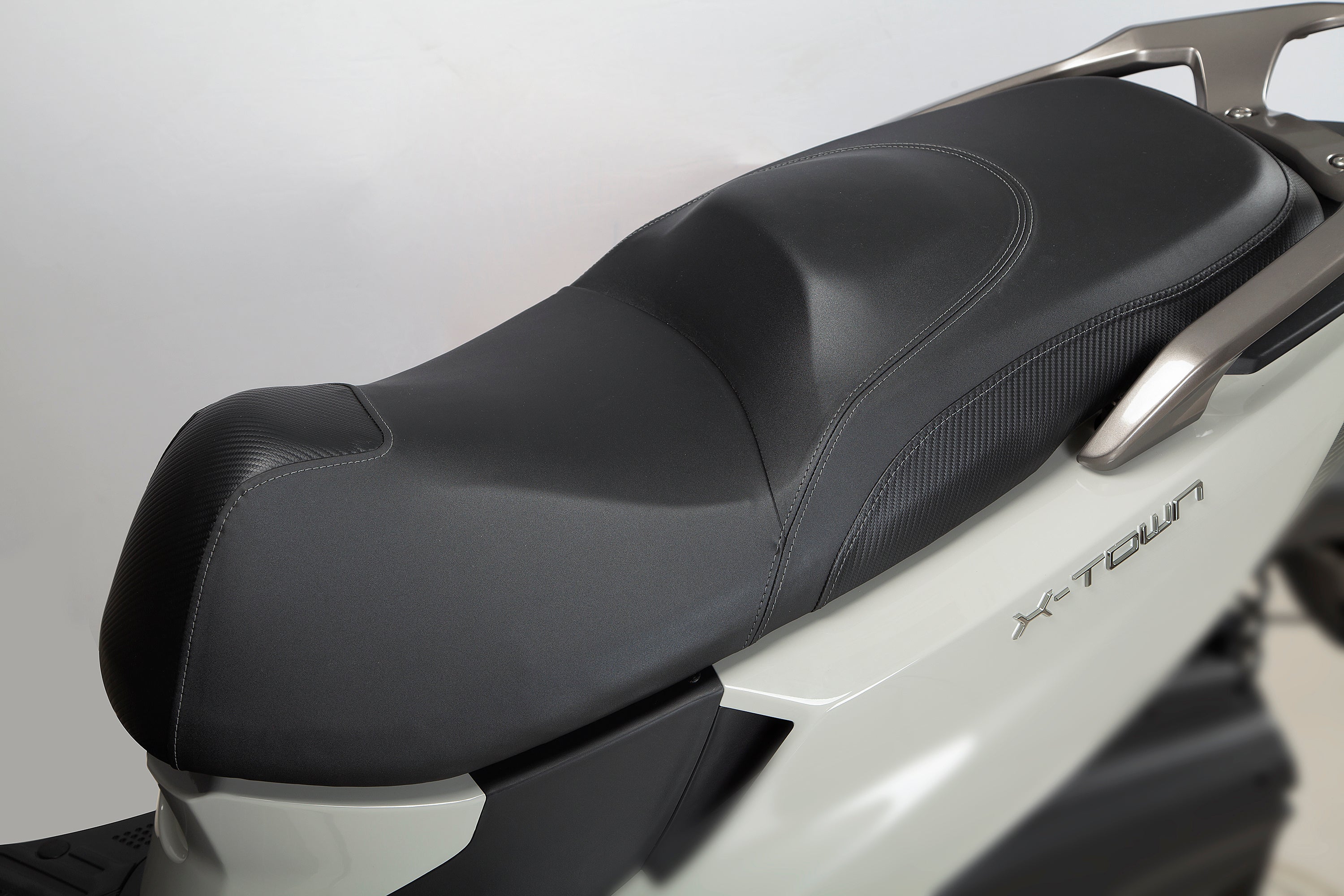 Urban Lite Touring 「X-TOWN CT125/250」 | キムコジャパン株式