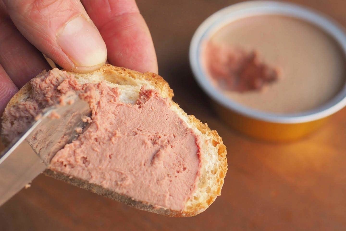 とろけるレバーパテ