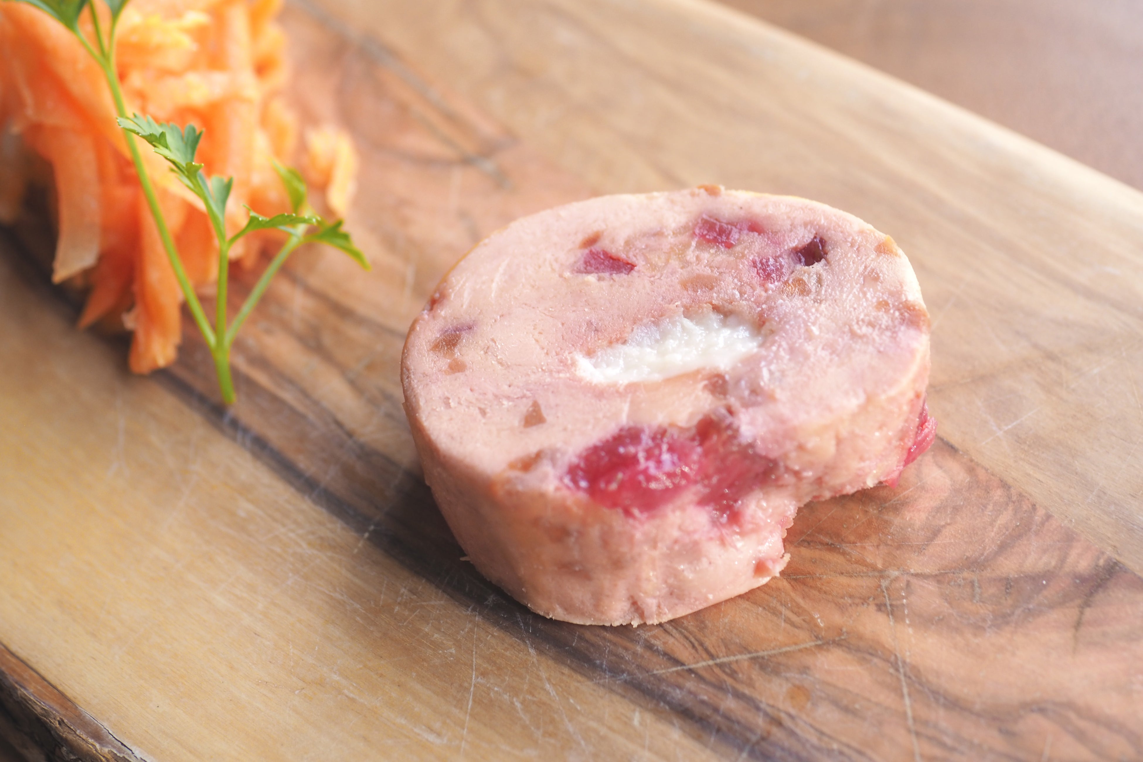 苺ミルクのフォアグラテリーヌ