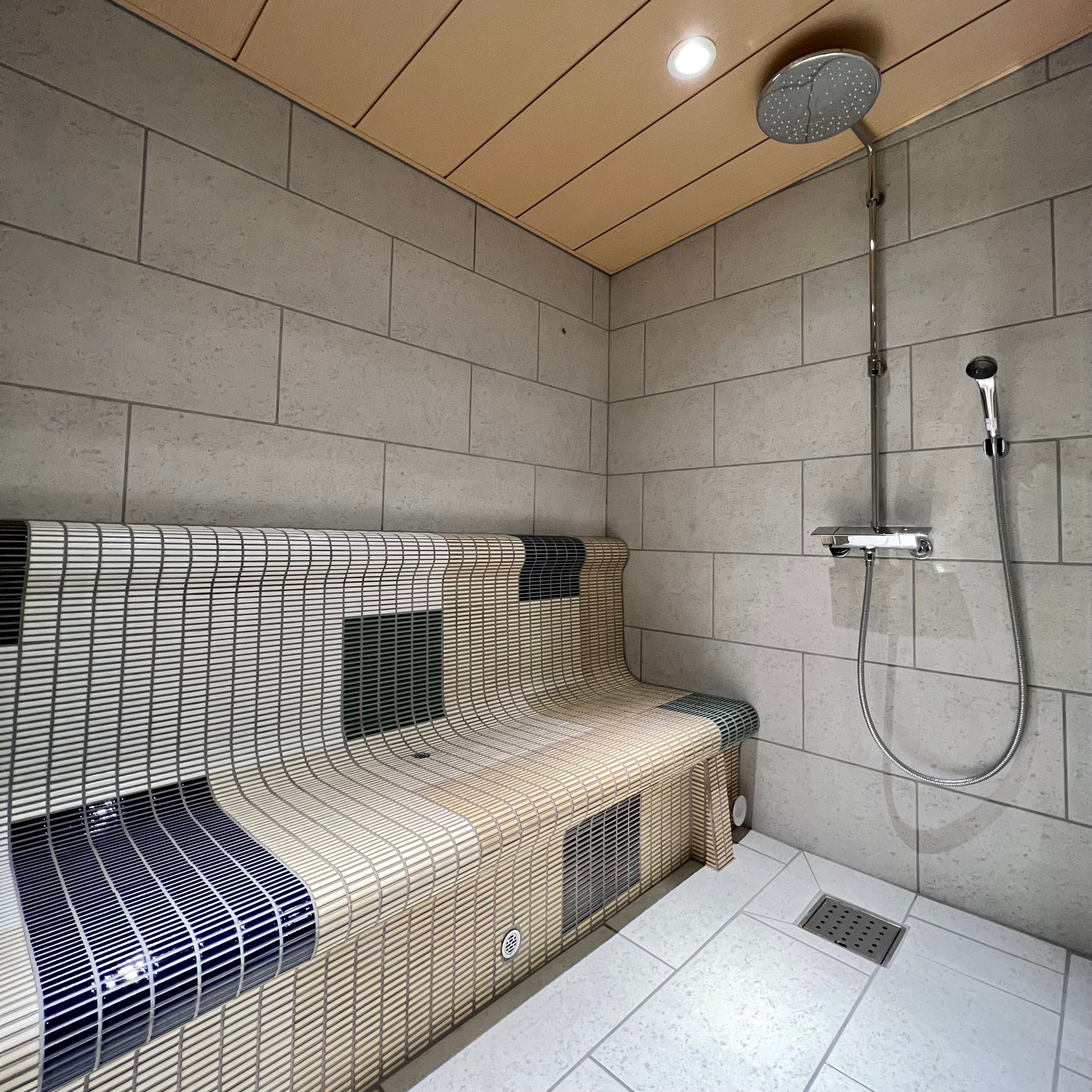 蒸気風呂「薬罐」