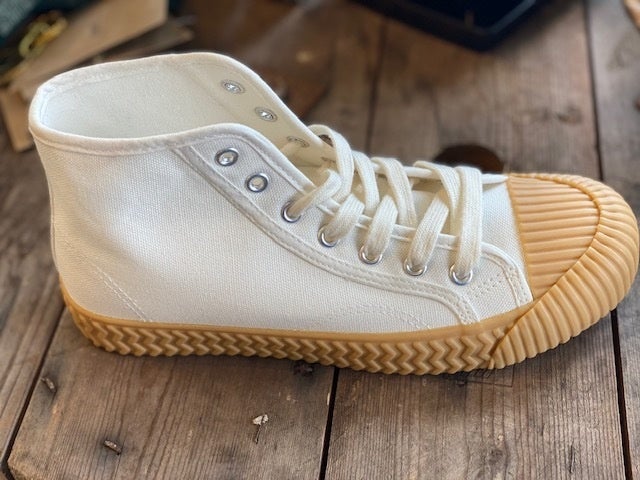 ウィメンズ・メンズ／ハイカット