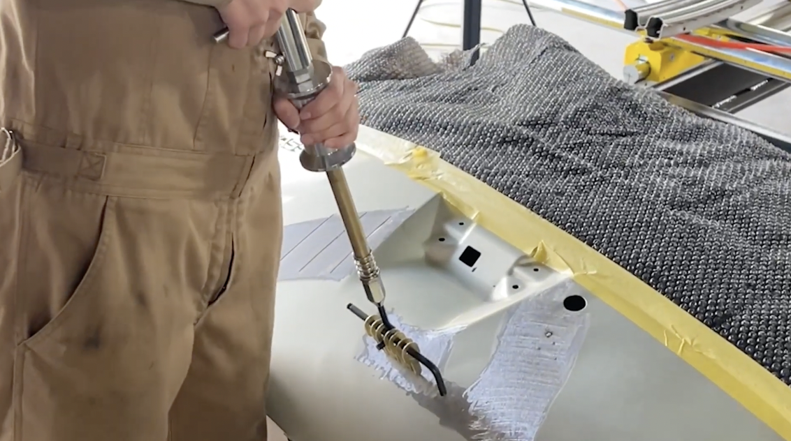 100Vで使えるスタッド溶接機「ウルトラスポットNANO」