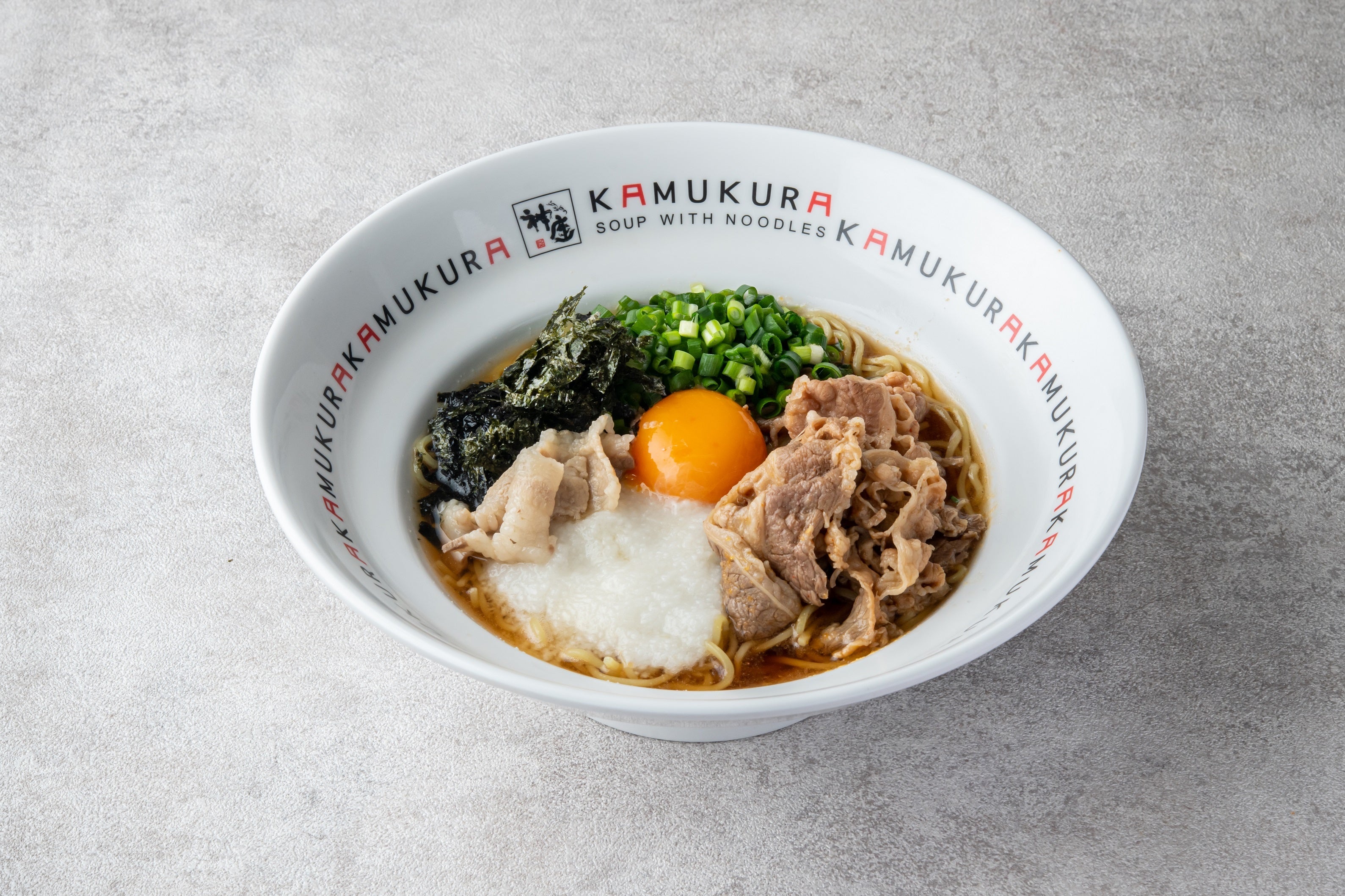 どうとんぼり神座から初夏の新商品『冷たい牛とろ玉ラーメン