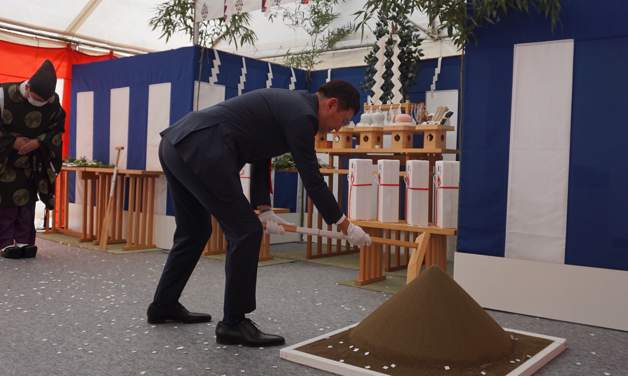 「CREDO桶川伊奈」起工式の様子（弊社代表取締役社長、塩田）