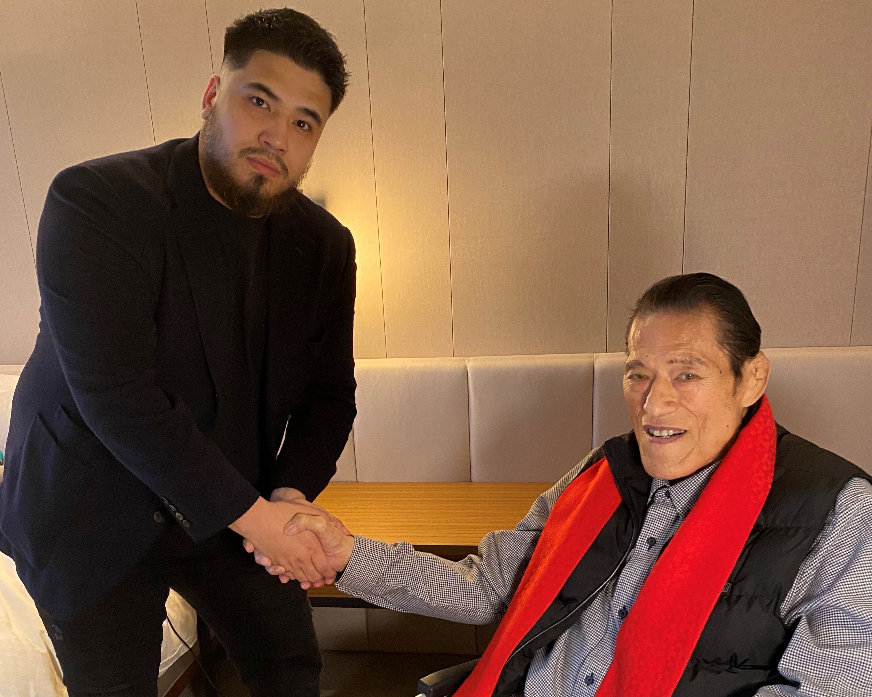 アントニオ猪木・但馬ミツロ