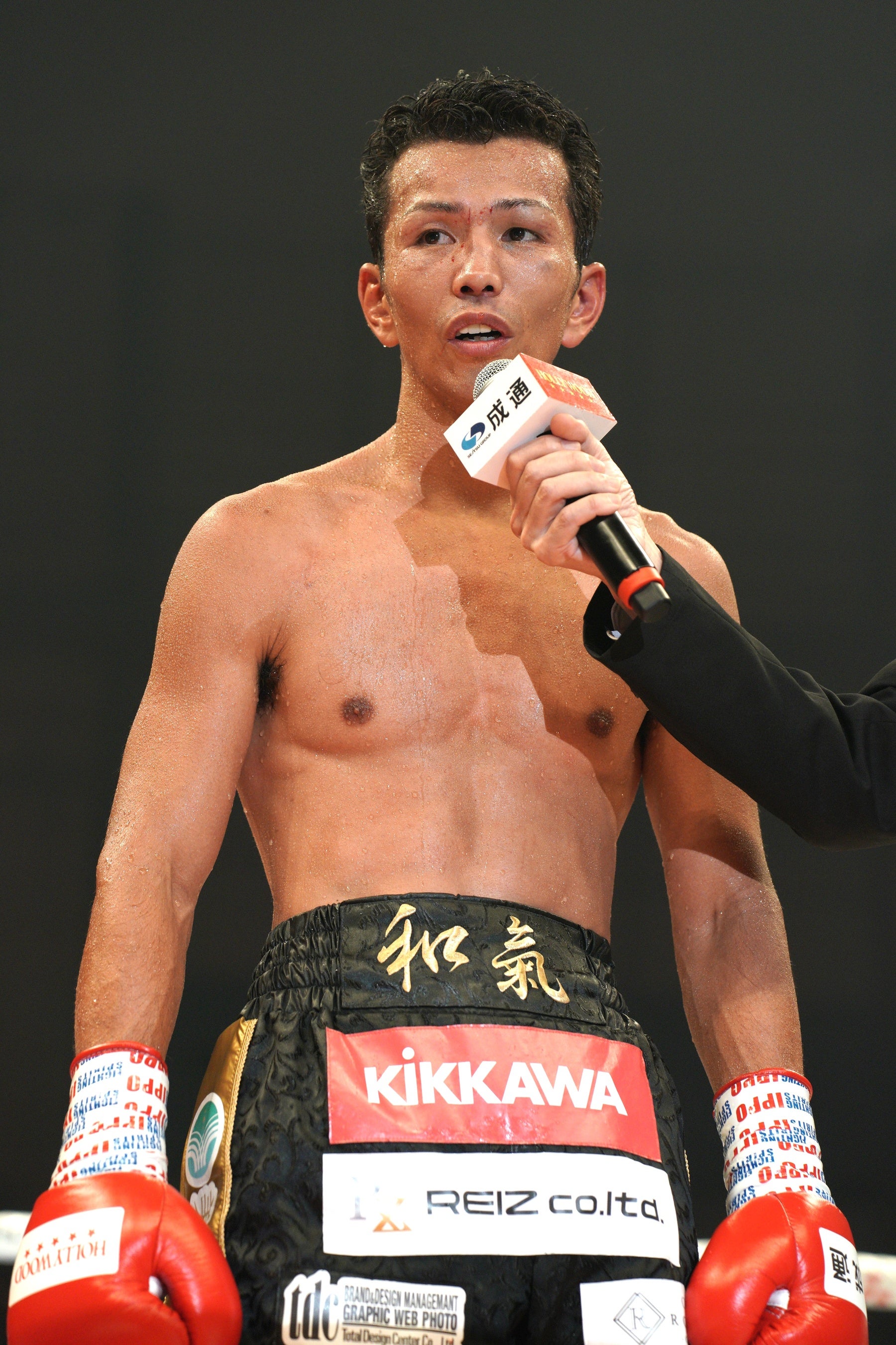 和氣慎吾(FLARE山上)