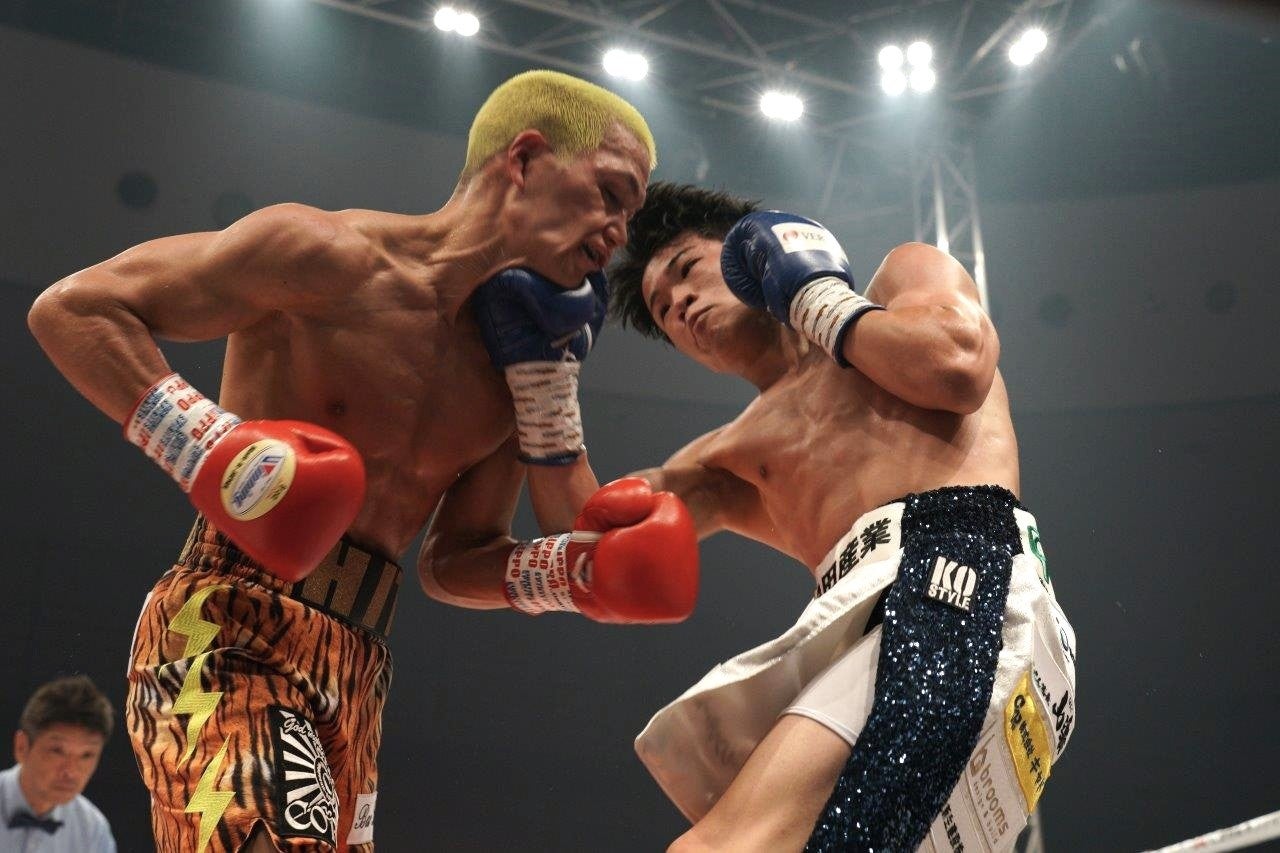 岡田真虎(JBスポーツ)vs岡朱里(KWORLD3)