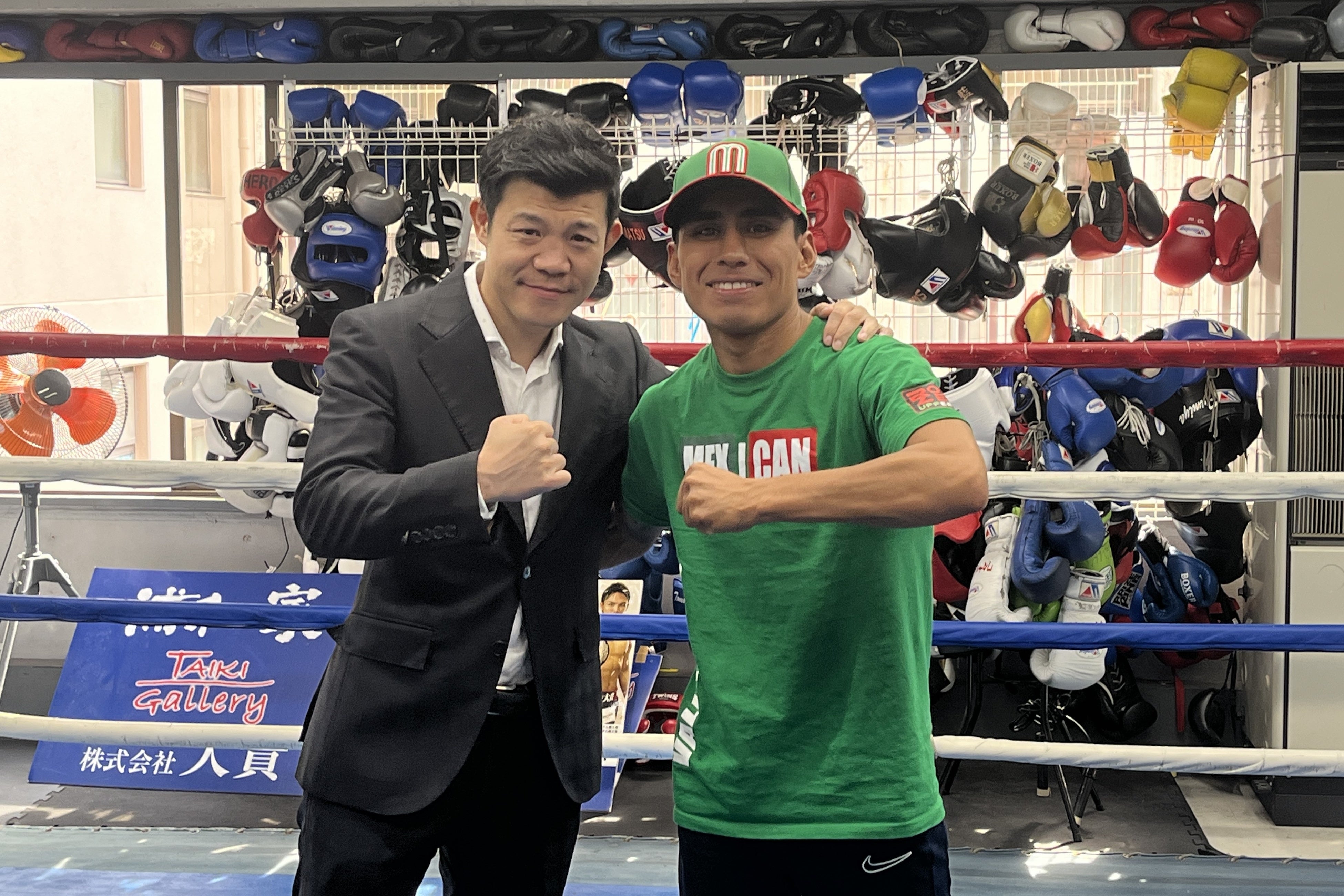 亀田興毅ファウンダー・バラダレス（メキシコ）